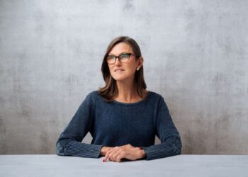 Ark CEO Cathie Wood Would Hold Bitcoin, Not Gold for the Next 10 Years