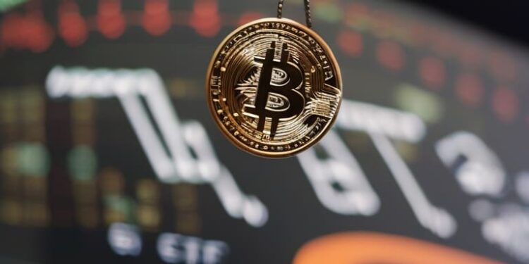 Bloomberg ETF Analyst Reassures Spot Bitcoin ETFs Will Hold Actual BTC, Amidst Concerns