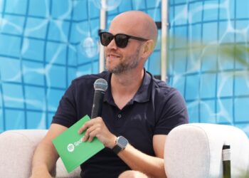 Bitcoin is on the move, Spotify cuts staff and more money floods AI