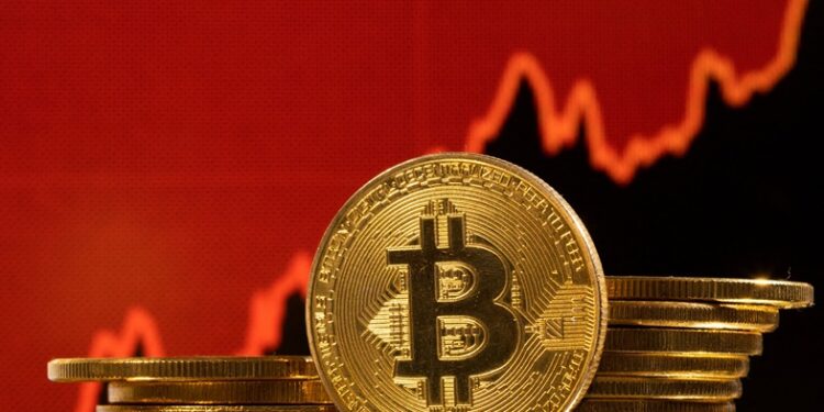 Analyst Points to Increasing Caution in Bitcoin Market Despite Price Surge