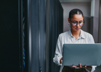 Data center consolidation: Strategy and best practices