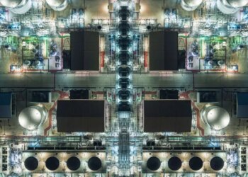 How does data deduplication work?