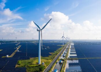 Renewable energy trends and developments powering a cleaner future