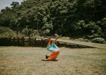 Shiba Inu Dips Below $0.00003 Again