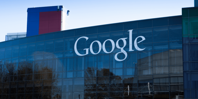 Google Sues 2 Individuals for Alleged Crypto Investment Fraud Using its Play Store